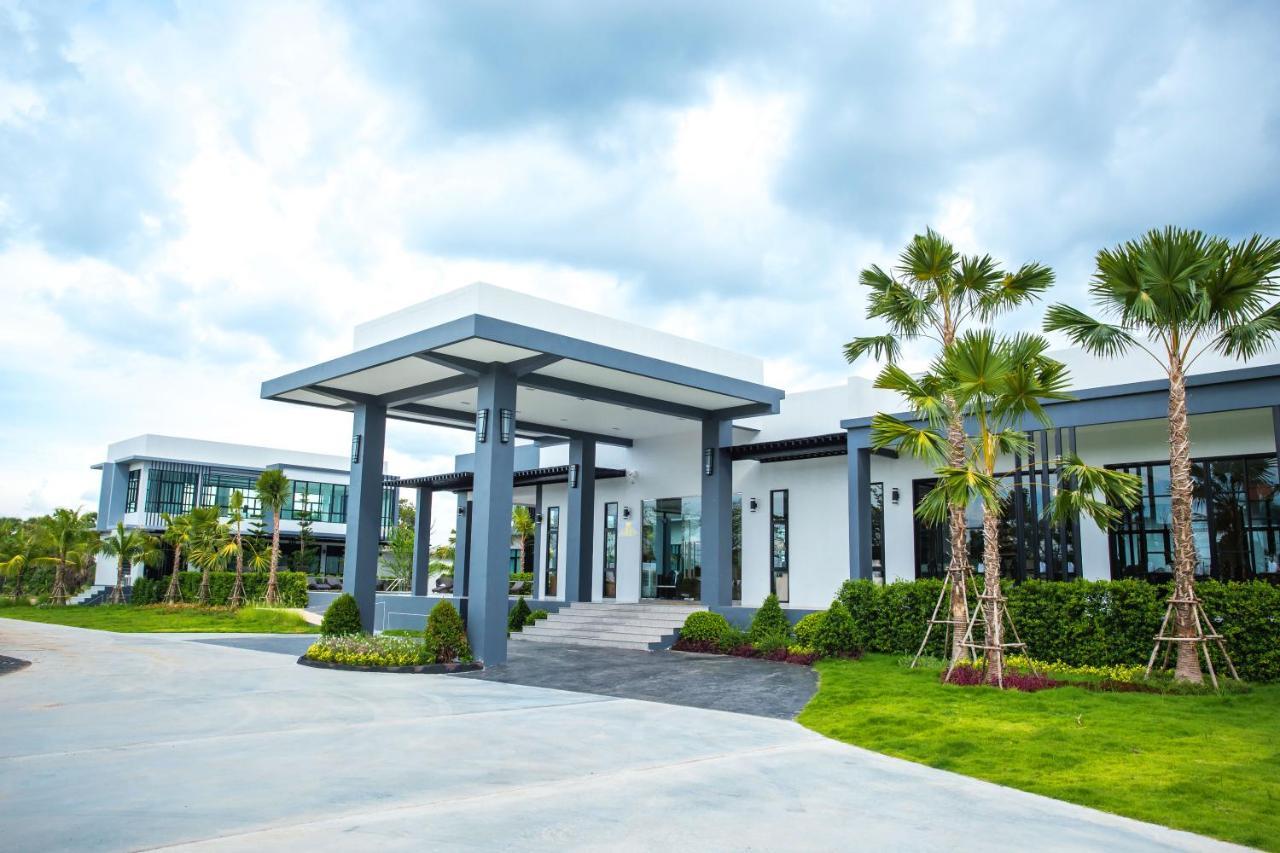 Eireann Boutique Hotel Prakhoncsaj Kültér fotó