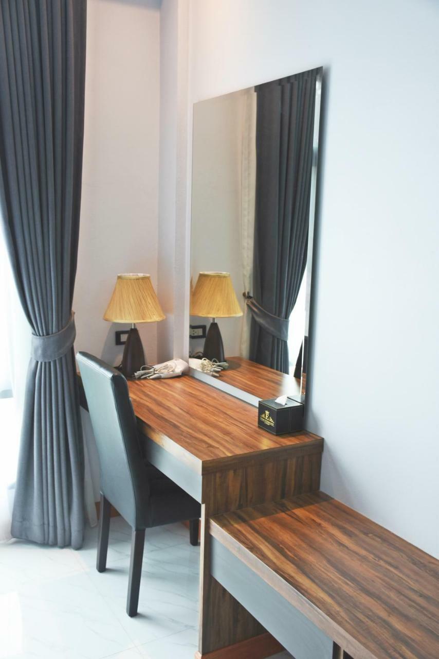 Eireann Boutique Hotel Prakhoncsaj Kültér fotó
