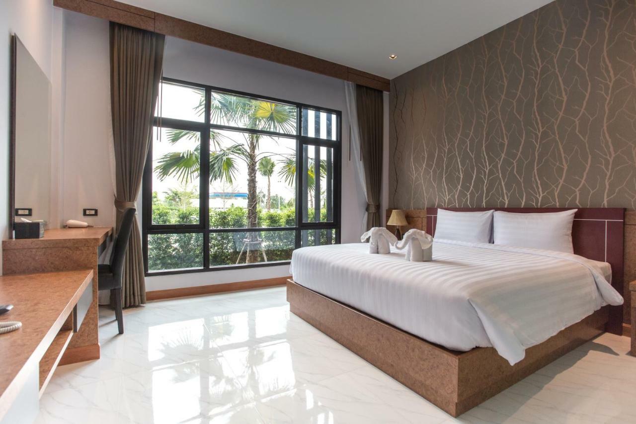 Eireann Boutique Hotel Prakhoncsaj Kültér fotó
