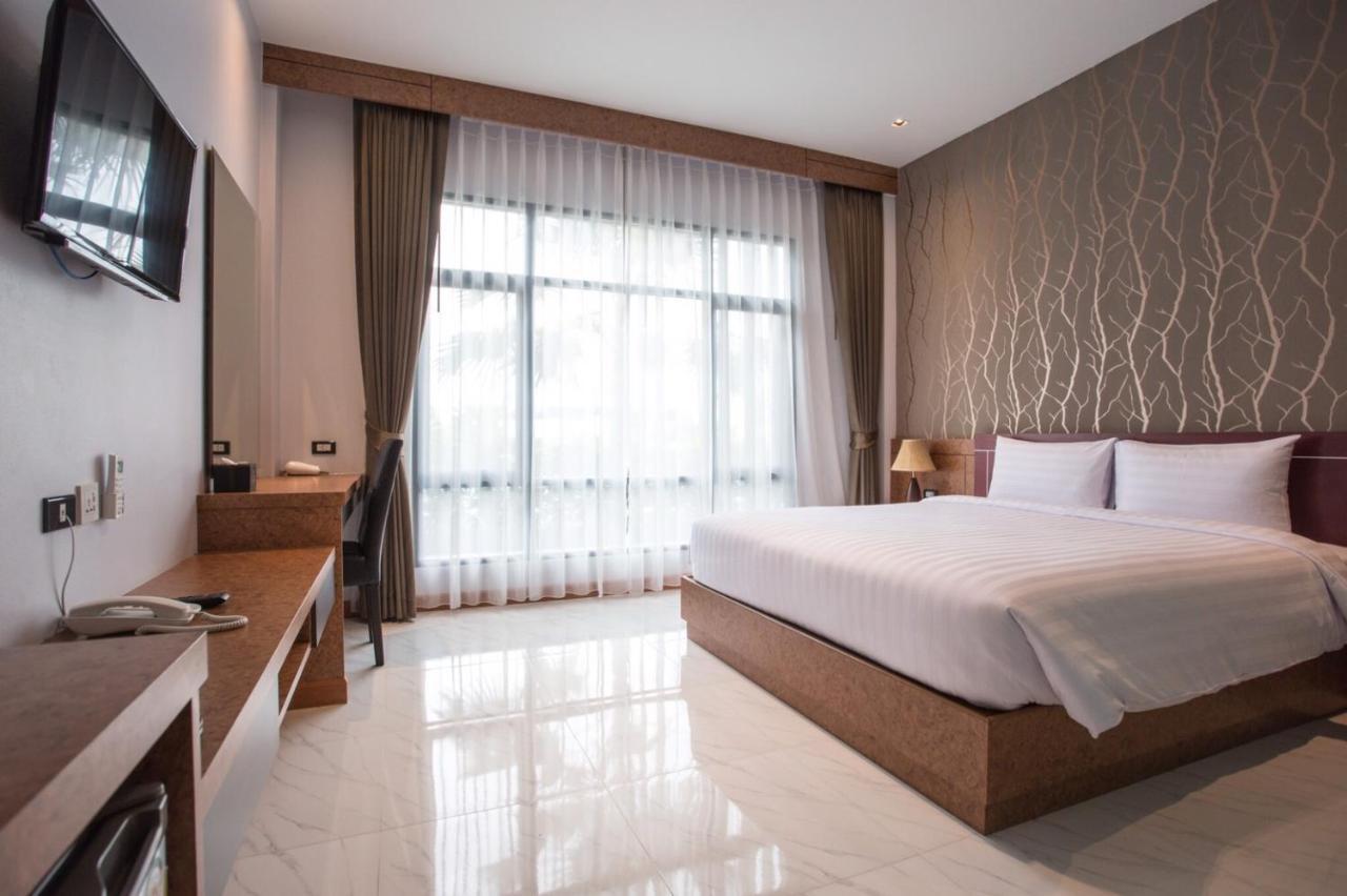 Eireann Boutique Hotel Prakhoncsaj Kültér fotó